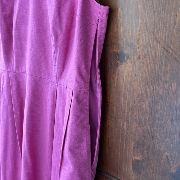 Dress - Picture 3 of 4